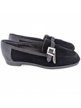 🖤 Beverly Feldman Velvet Loafers Size 9 🖤